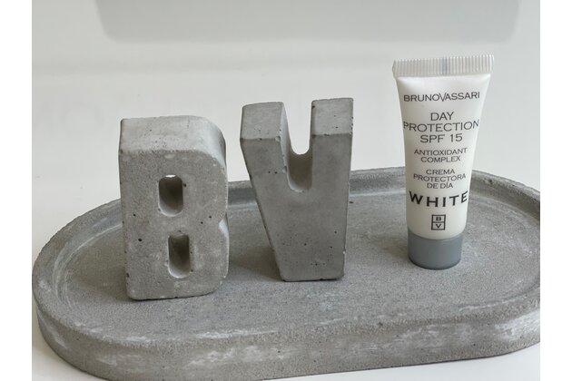 Vzorek WHITE denní krém SPF15