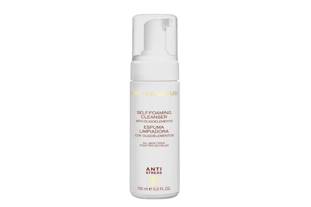 205 - Self Foaming Cleanser.jpg